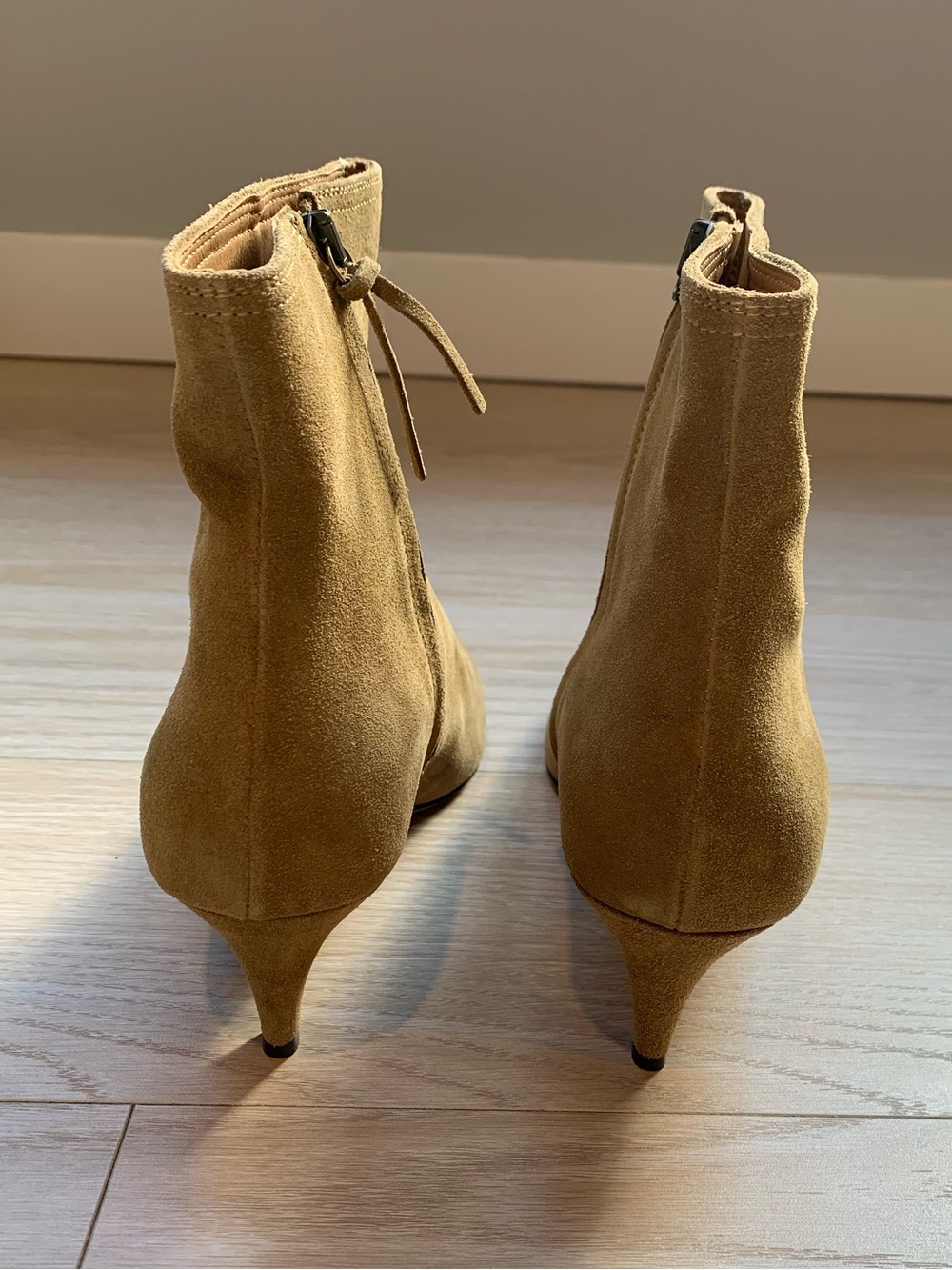 Isabel Marant City Suede Deone Kitten Heel Bootie Tan NWT Size 40 FR - Picture 5 of 11